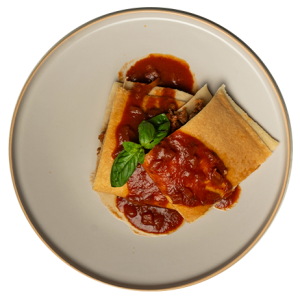 CREPPES-DE-CORDERO-BRESEADO-CON-SALSA-DE-TOMATE-NATURAL